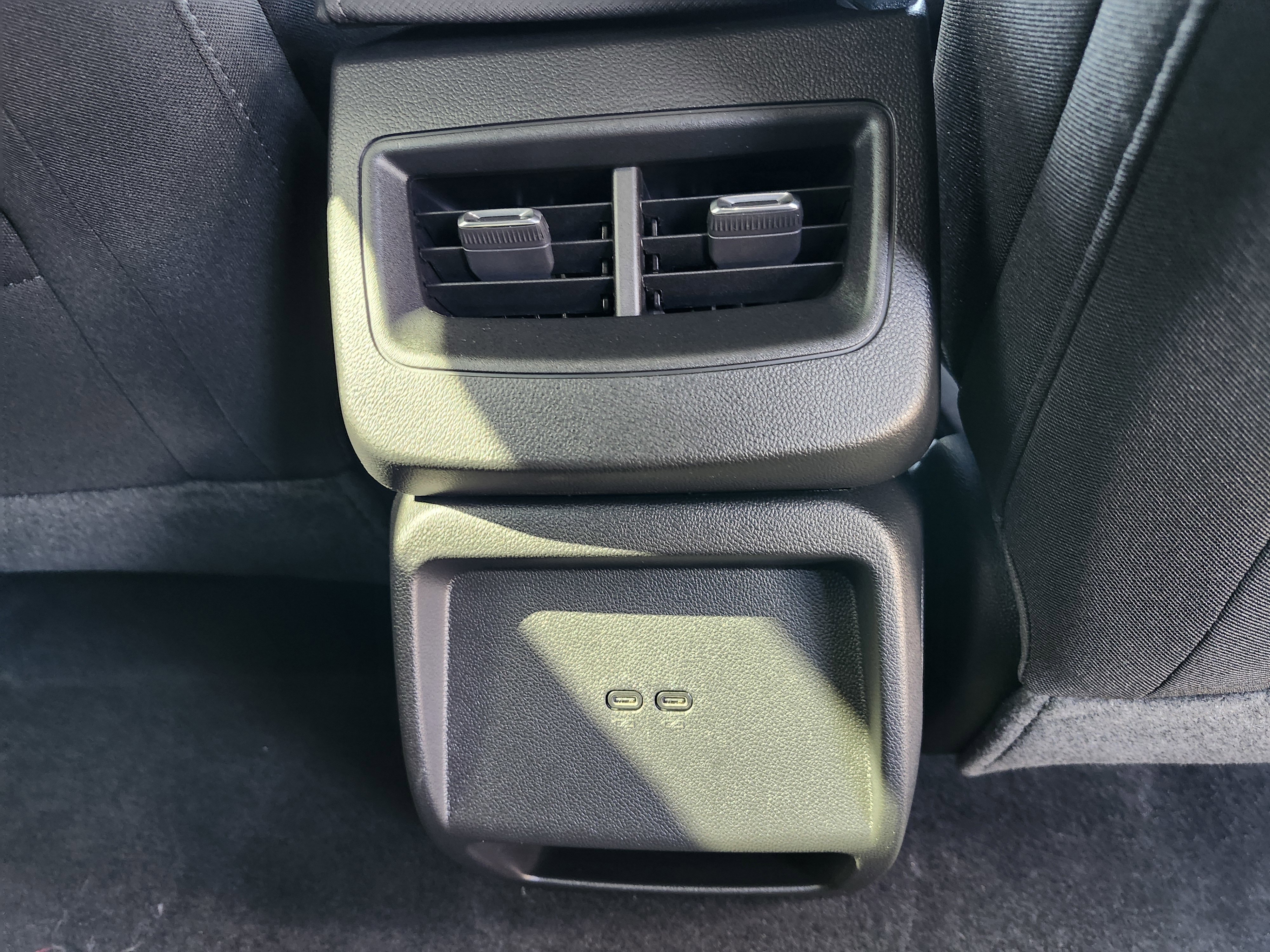 Used 2025 Chevrolet Equinox EV LT image 14