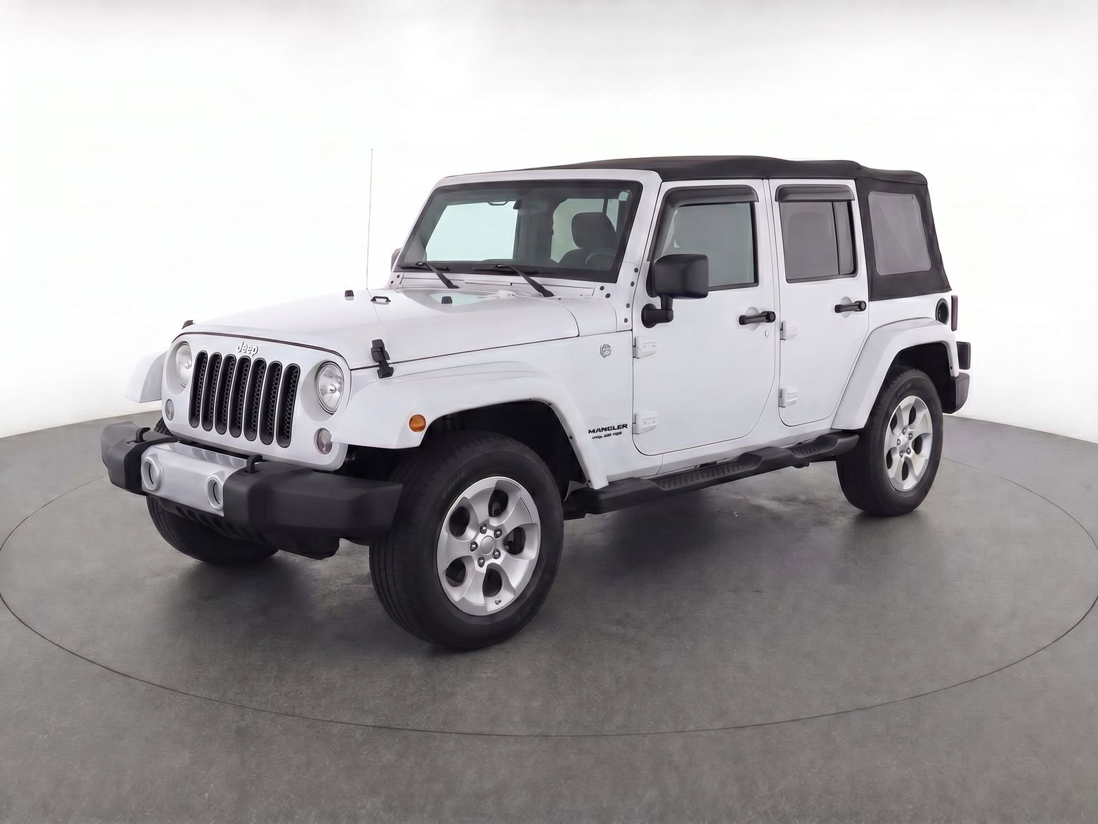 Used 2015 Jeep Wrangler Unlimited Sahara w/ Connectivity Group AWD/4WD image 1