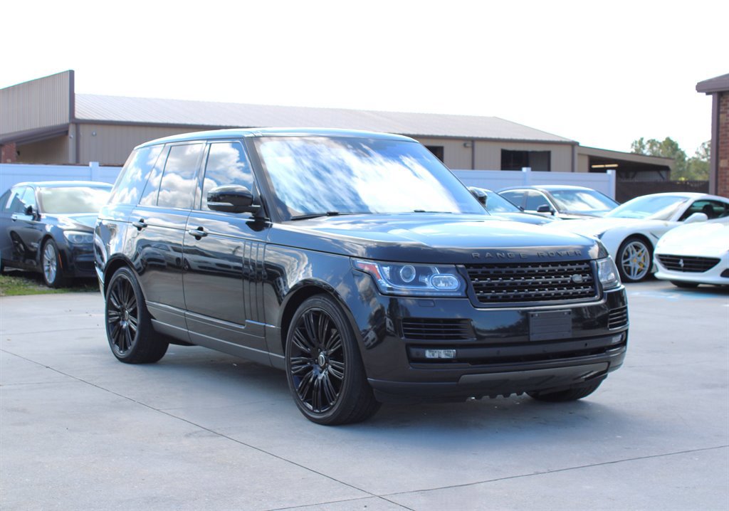 Used 2017 Land Rover Range Rover HSE image 9