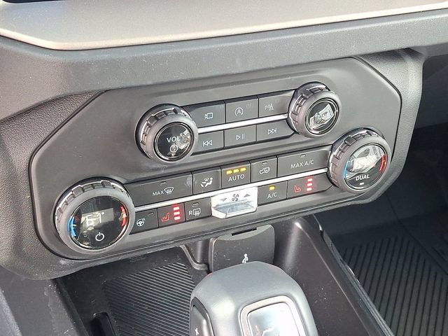 Used 2026 Ford Bronco Outer Banks AWD/4WD image 12