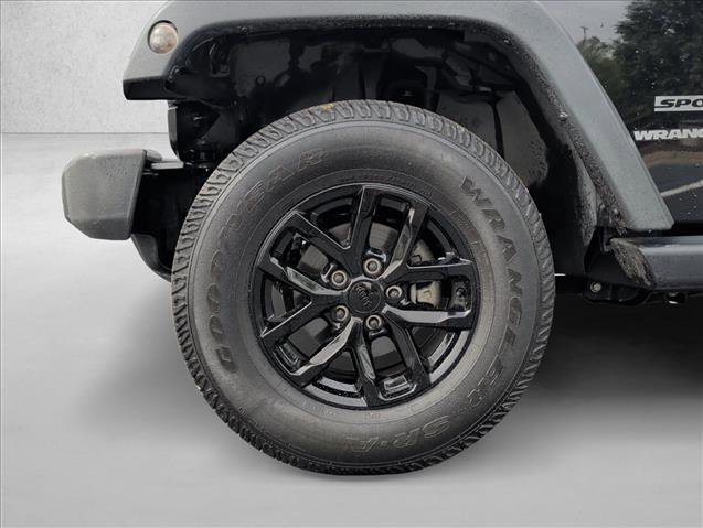 Used 2014 Jeep Wrangler Unlimited Sport w/ Quick Order Package 24S AWD/4WD image 24