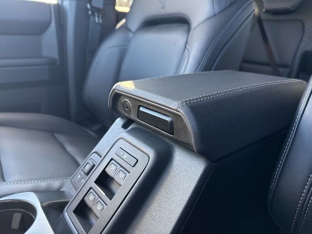 New 2025 Ford Bronco Badlands image 18