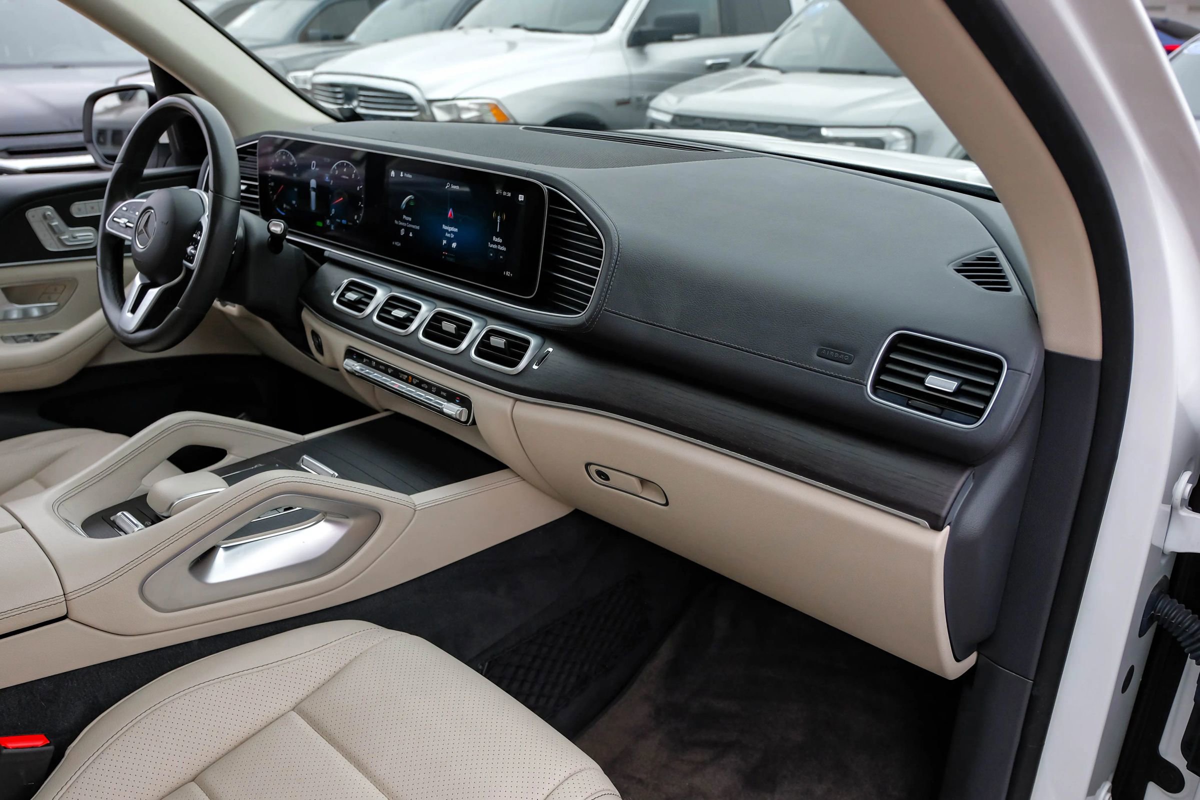 Used 2020 Mercedes-Benz GLS 450 4MATIC image 19