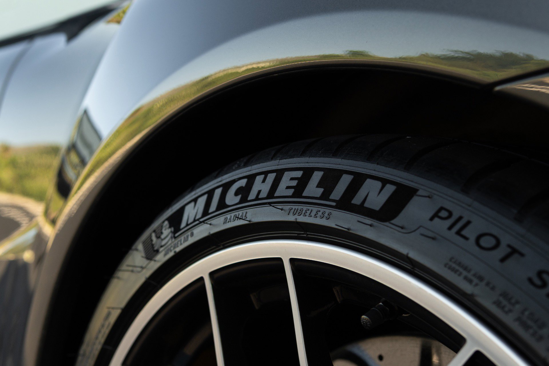 Used 2019 Porsche 911 Turbo S image 30