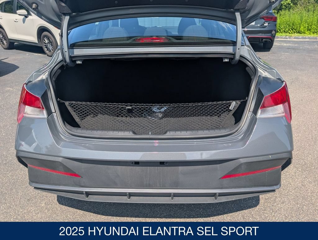Certified 2025 Hyundai Elantra Sport FWD image 27