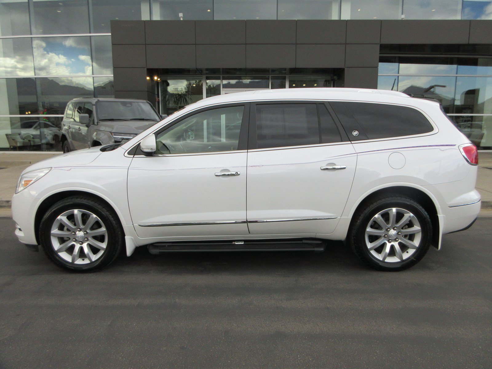 Used 2016 Buick Enclave Premium w/ Experience Buick Package AWD/4WD image 3