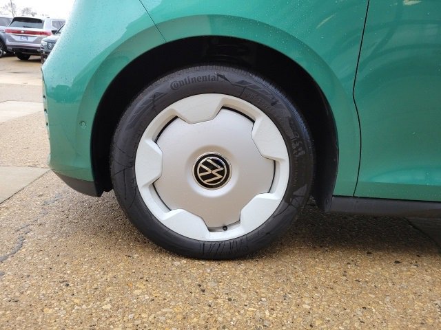 New 2025 Volkswagen ID. Buzz 1st Edition image 17