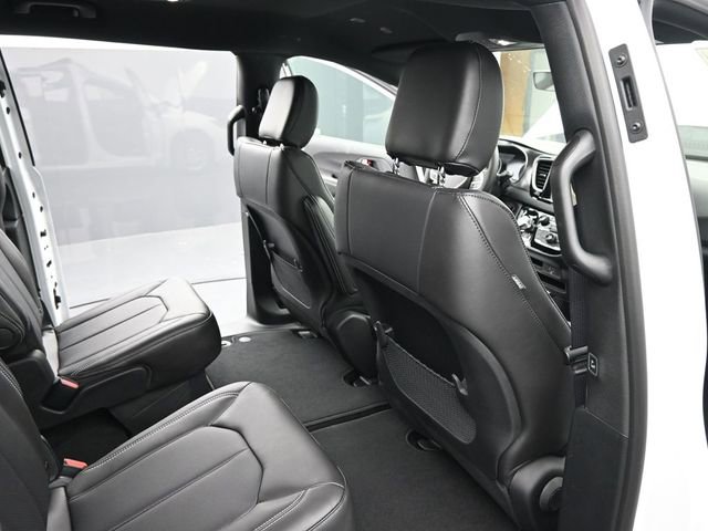 New 2026 Chrysler Voyager LX FWD image 18