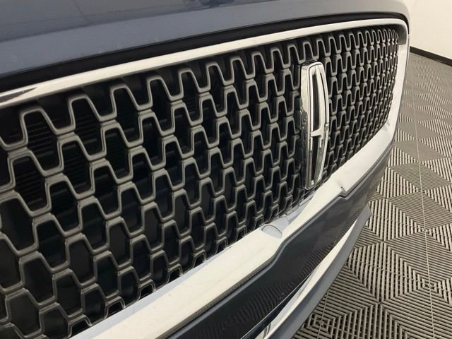 Used 2019 Lincoln MKZ Reserve w/ Reserve Plus Package image 10