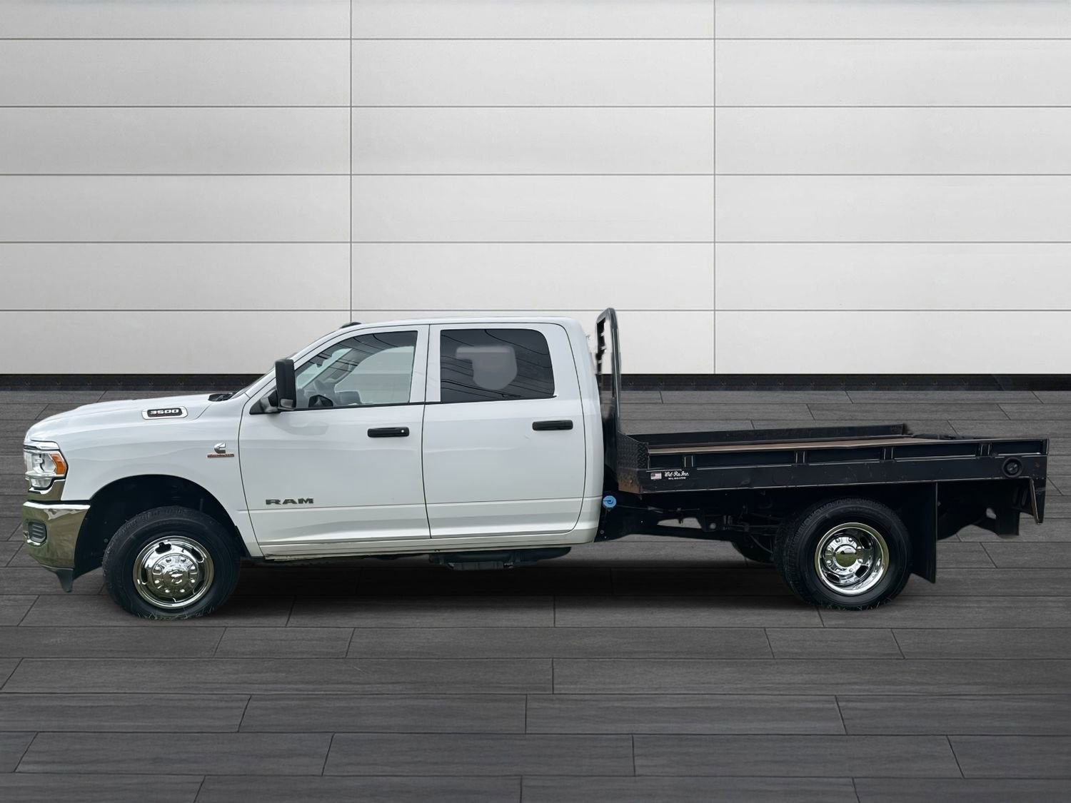 Used 2019 RAM 3500 Tradesman w/ Chrome Appearance Group image 6
