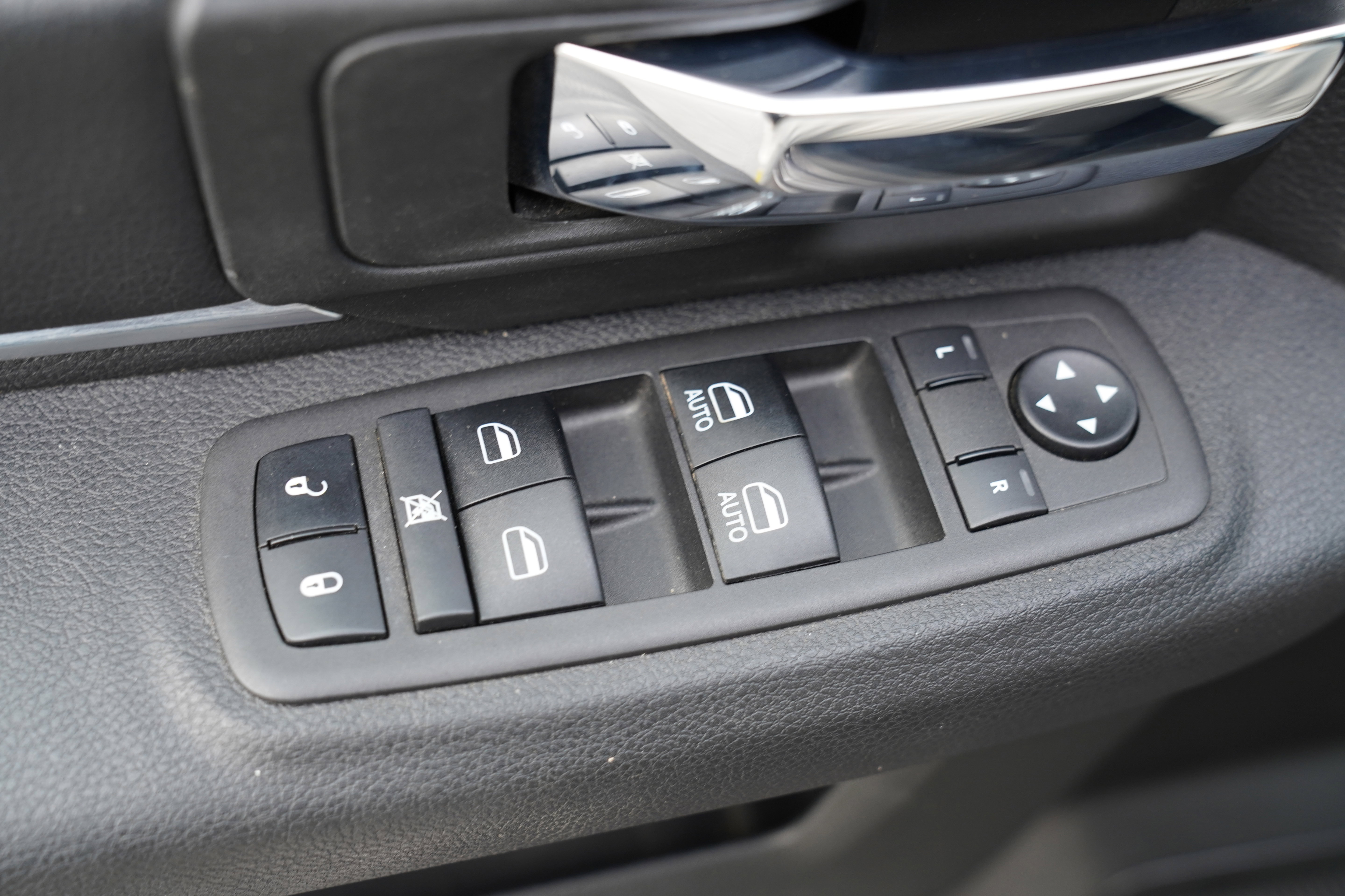 Used 2023 RAM 1500 Warlock w/ Electronics Group AWD/4WD image 17