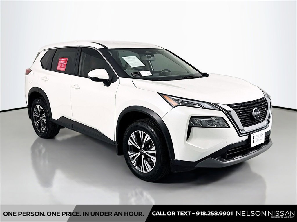 Certified 2023 Nissan Rogue SV image 3