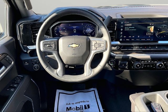 Used 2026 Chevrolet Silverado 1500 LT AWD/4WD image 5