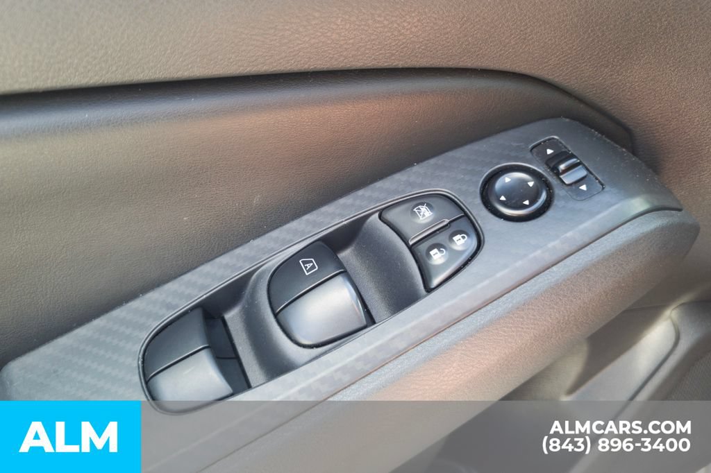 Used 2024 Nissan Altima 2.5 SV FWD image 14