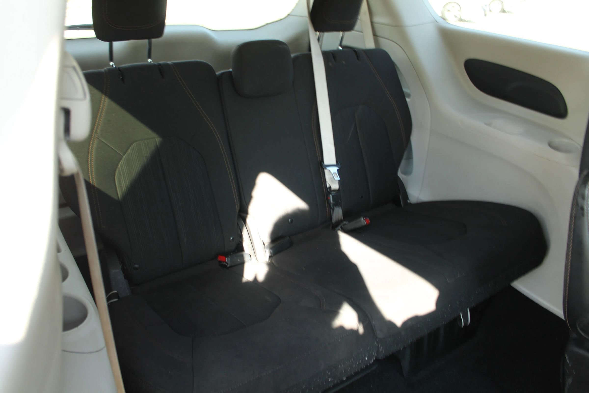 Used 2019 Chrysler Pacifica Touring Plus image 28