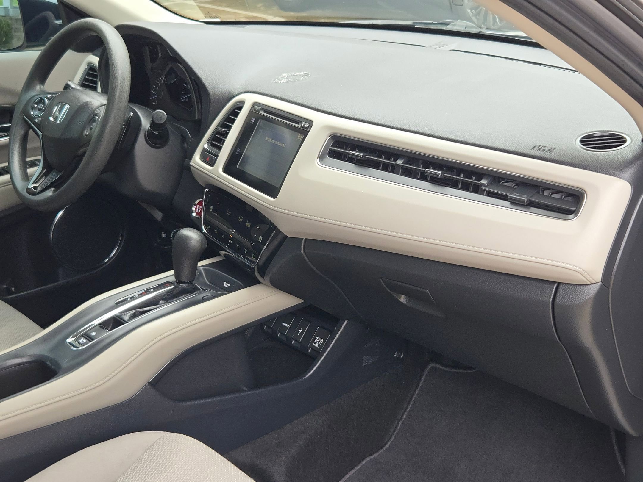 Used 2018 Honda HR-V EX image 29