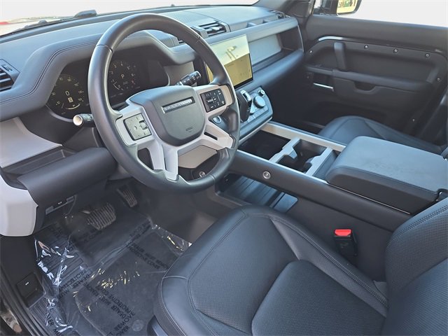 Used 2025 Land Rover Defender 110 S image 18