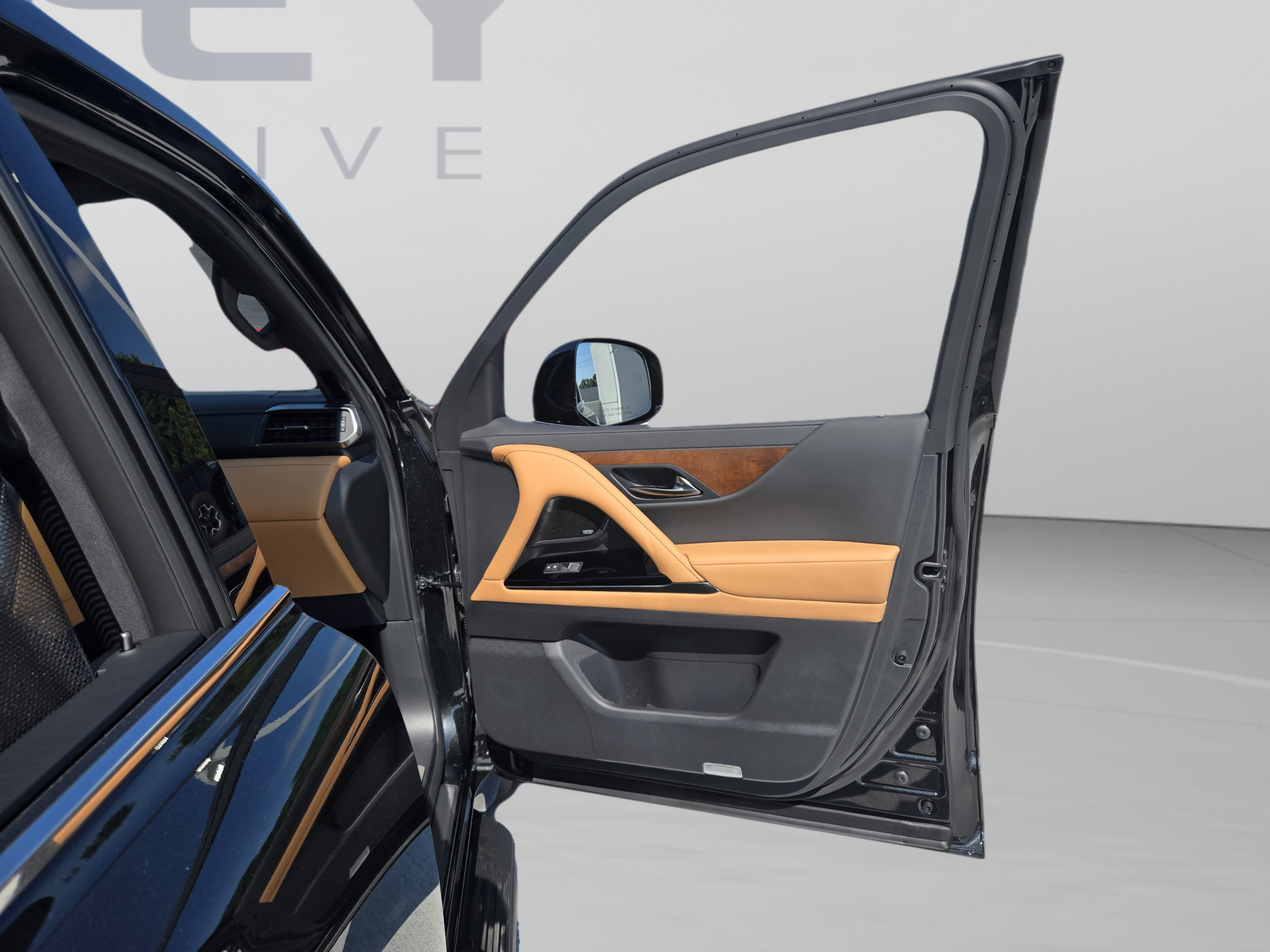 New 2026 Lexus LX 600 4WD w/ Luxury Package image 25