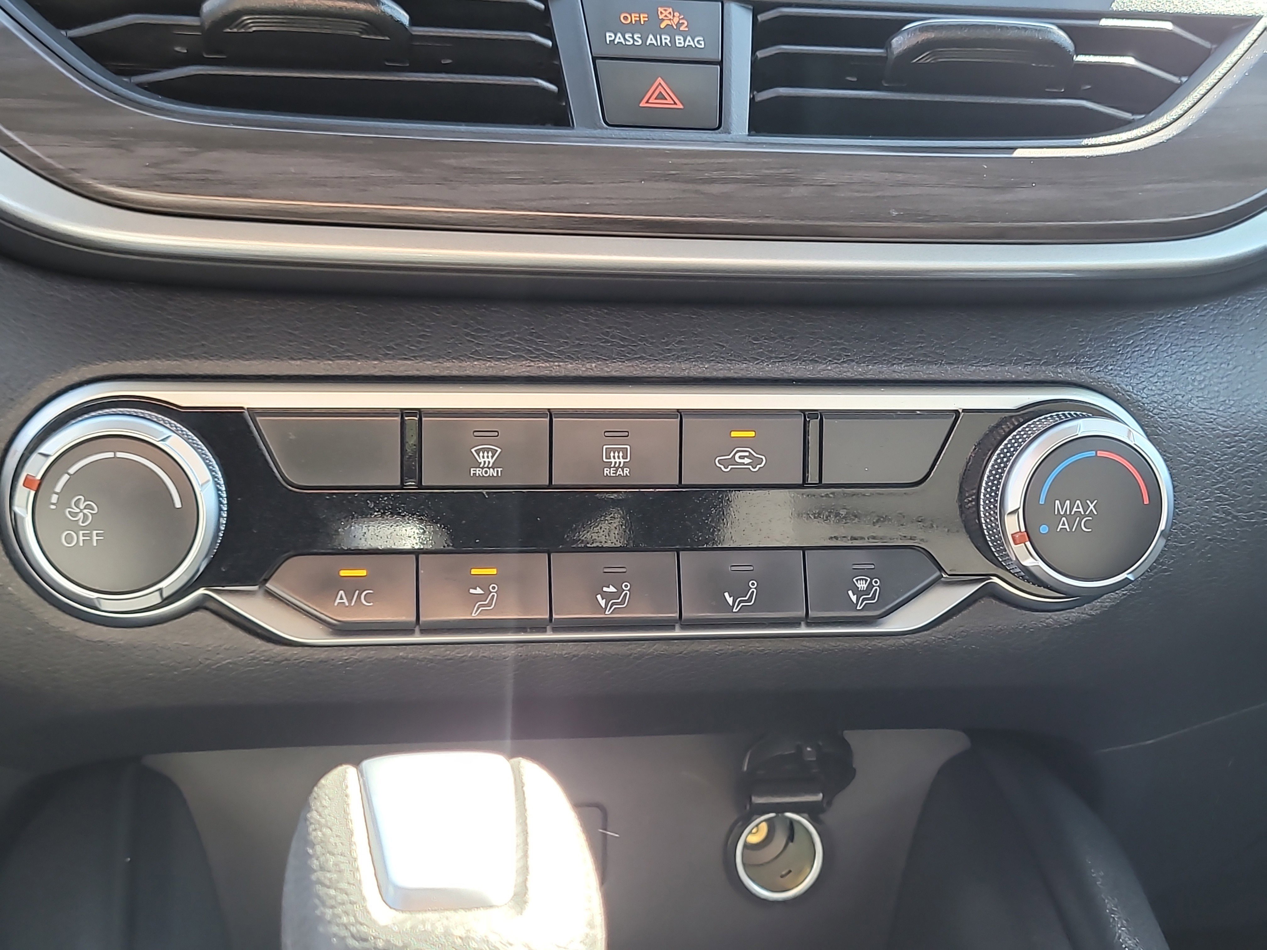 Used 2025 Nissan Altima 2.5 SV image 24