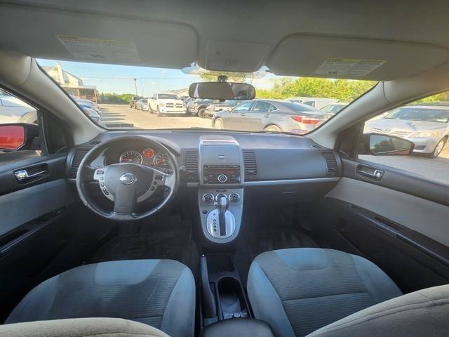 Used 2010 Nissan Sentra 2.0 SR w/ Convenience Pkg FWD image 16