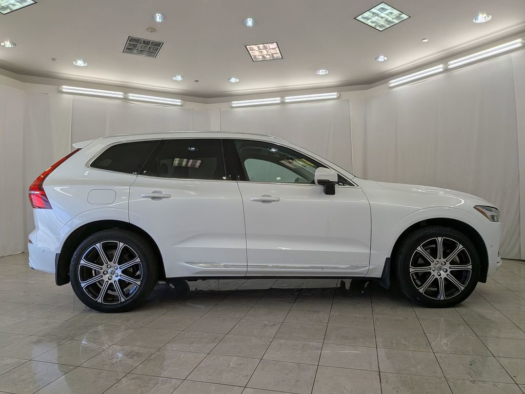 Used 2019 Volvo XC60 T6 Inscription w/ Protection Package Premier image 11