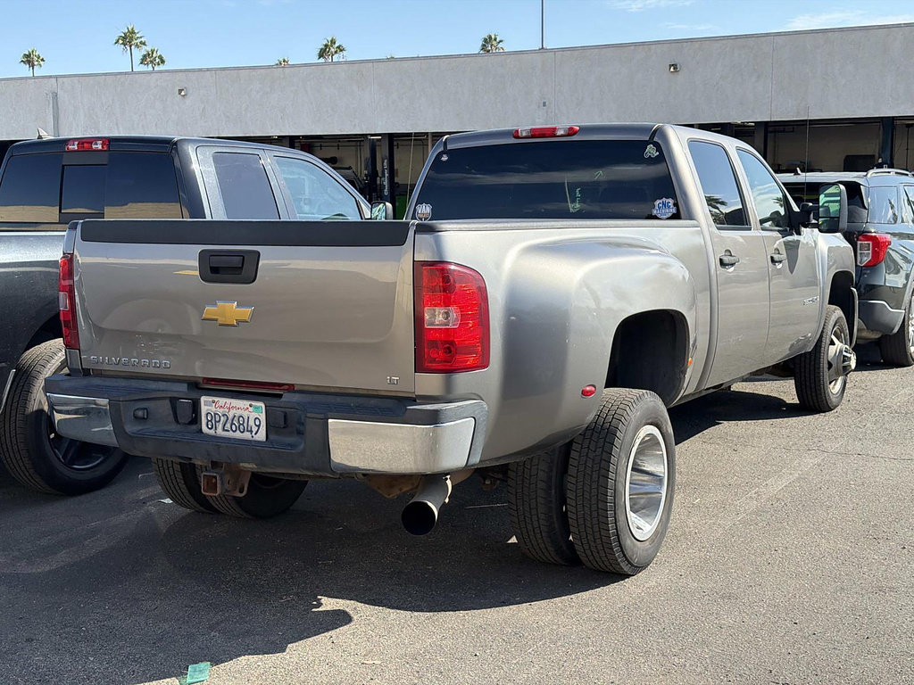 Used 2008 Chevrolet Silverado 3500 LT RWD image 2