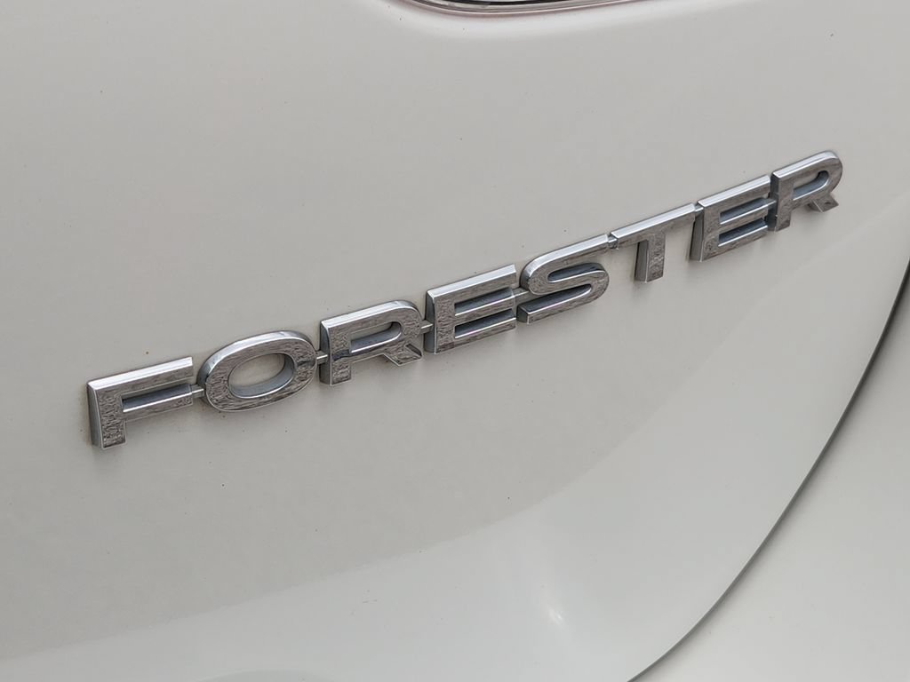 Certified 2022 Subaru Forester Premium AWD/4WD image 9