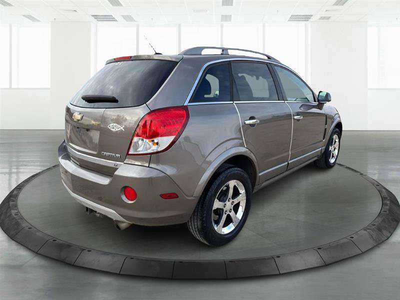 Used 2012 Chevrolet Captiva Sport LT image 4