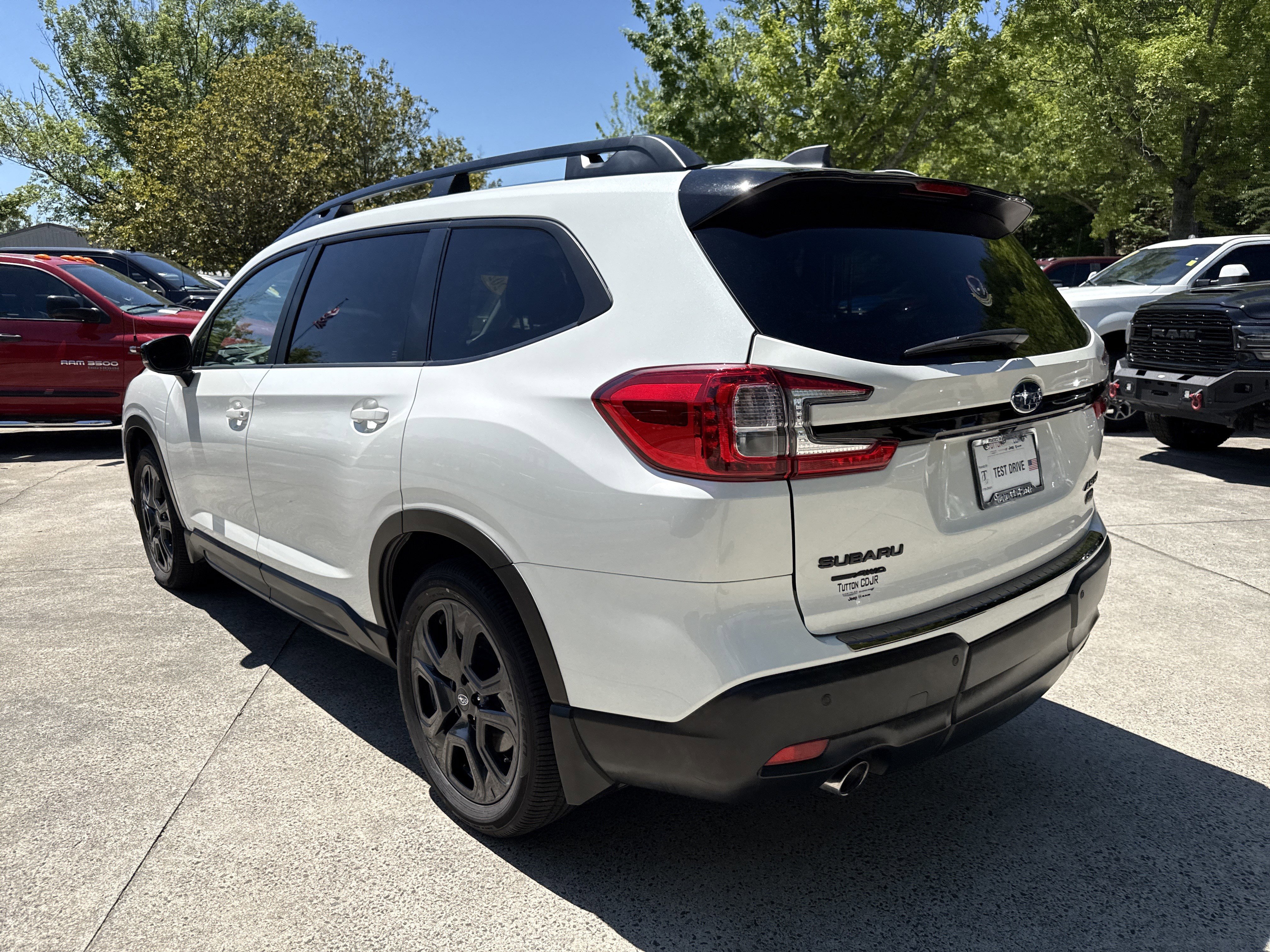 Used 2024 Subaru Ascent Onyx Edition Limited AWD/4WD image 5