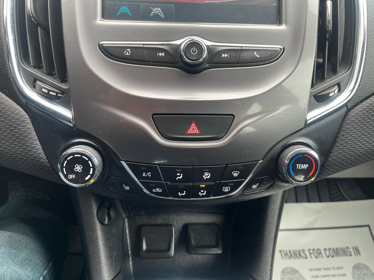 Used 2018 Chevrolet Cruze LT w/ Convenience Package FWD image 19