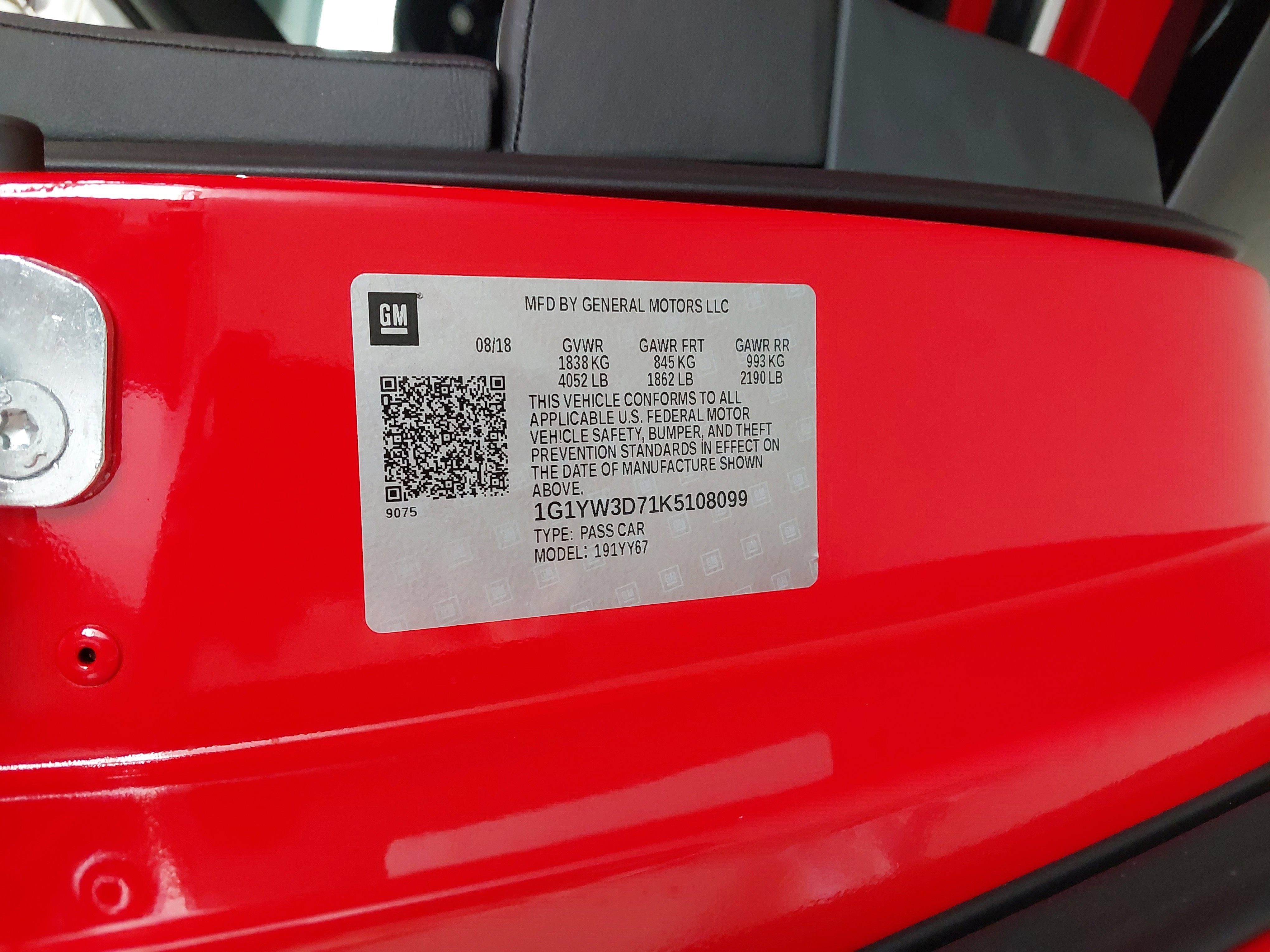 Used 2019 Chevrolet Corvette Grand Sport w/ Carbon Flash Badge Package image 33