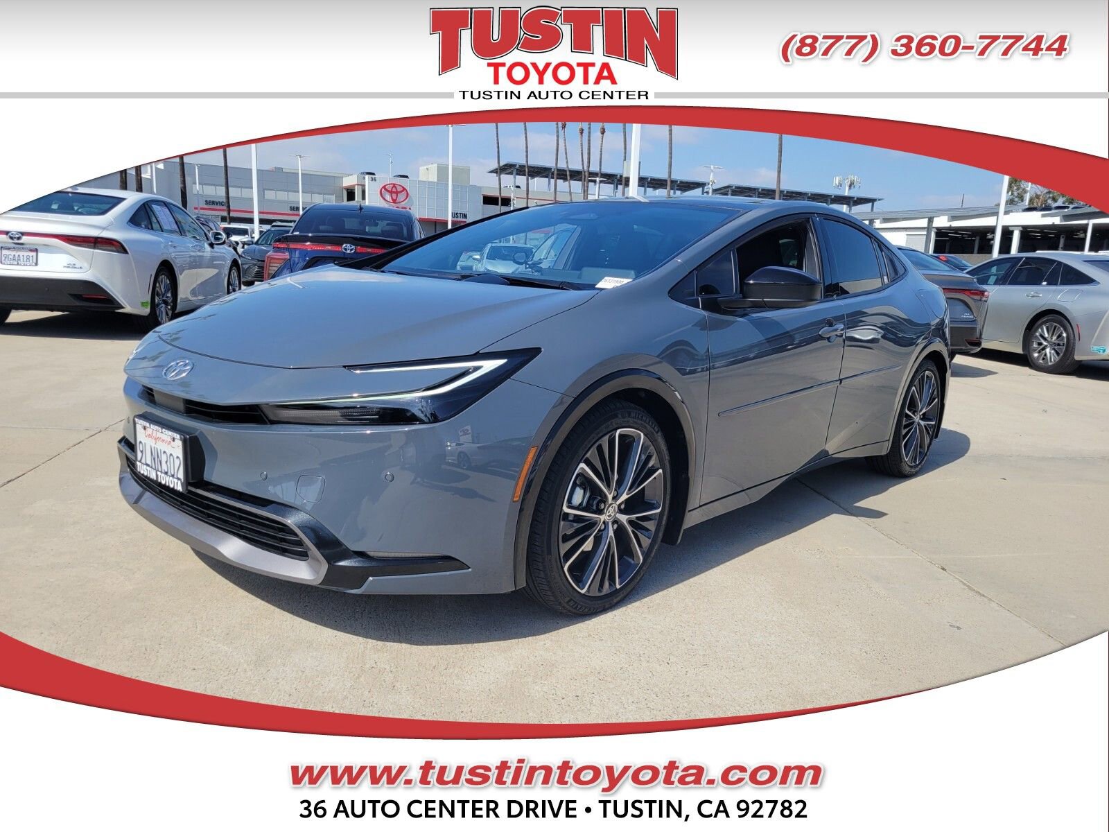 Used 2024 Toyota Prius XLE FWD image 1