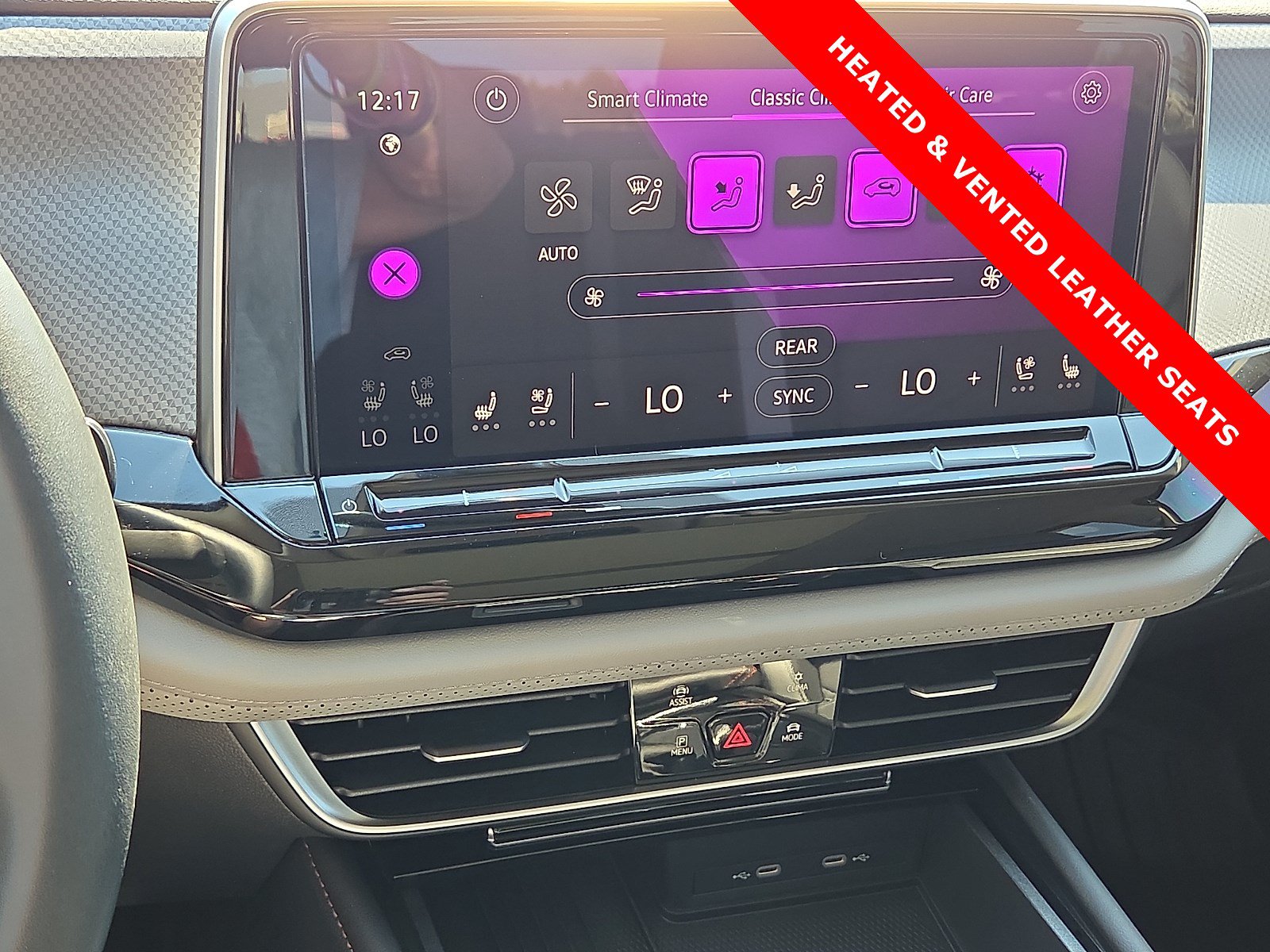 Used 2025 Volkswagen Atlas Peak Edition SE AWD/4WD image 20