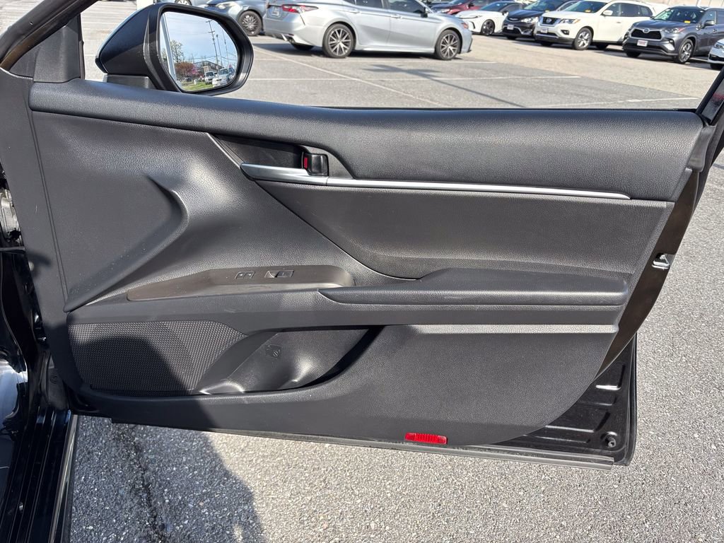 Used 2023 Toyota Camry SE FWD image 37