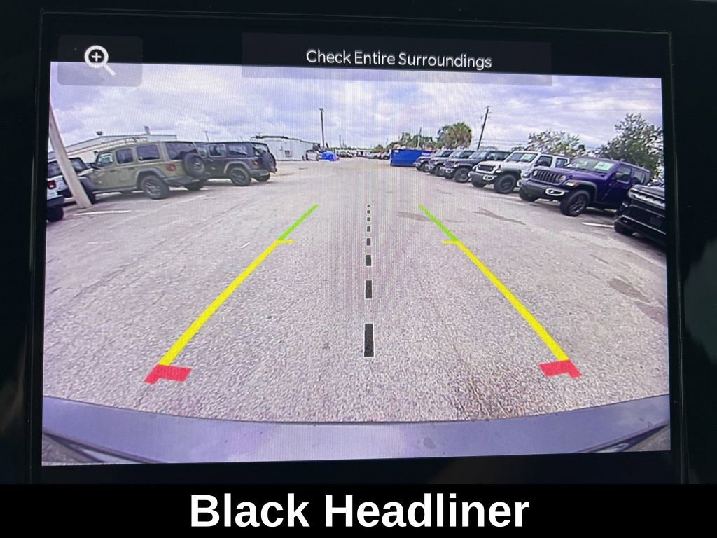 Used 2024 Jeep Grand Cherokee L Altitude AWD/4WD image 16