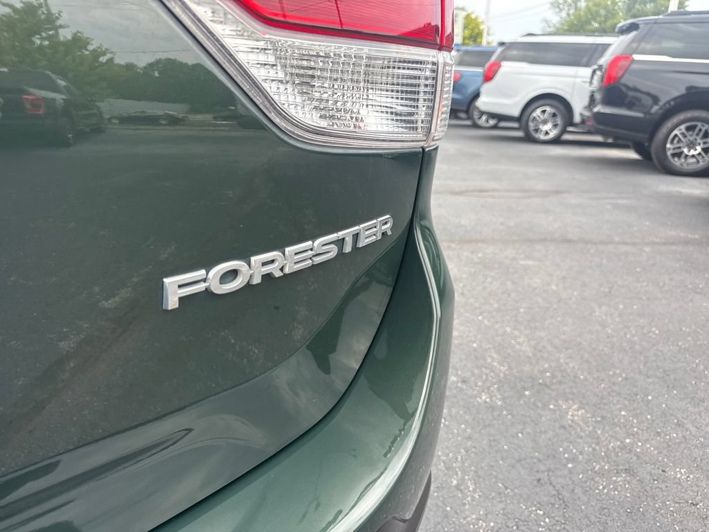 Used 2024 Subaru Forester Limited AWD/4WD image 14