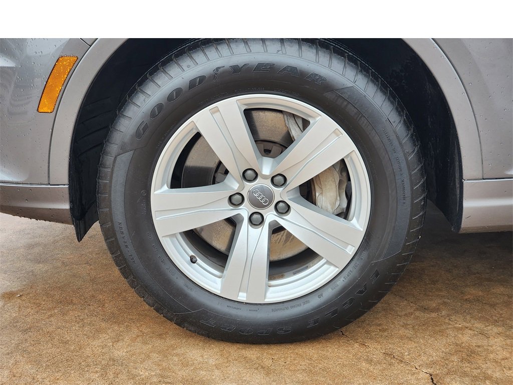 Used 2018 Audi Q7 2.0T Premium Plus w/ Premium Plus Package image 11