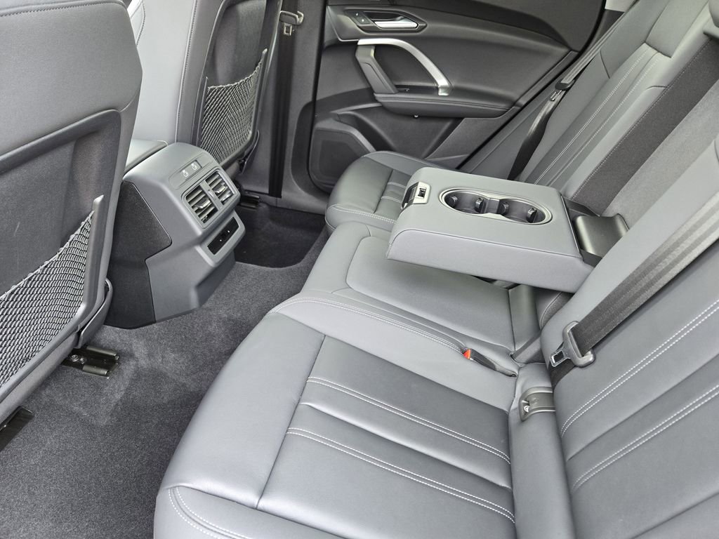 Certified 2025 Audi Q5 Premium Plus w/ Premium Plus image 38
