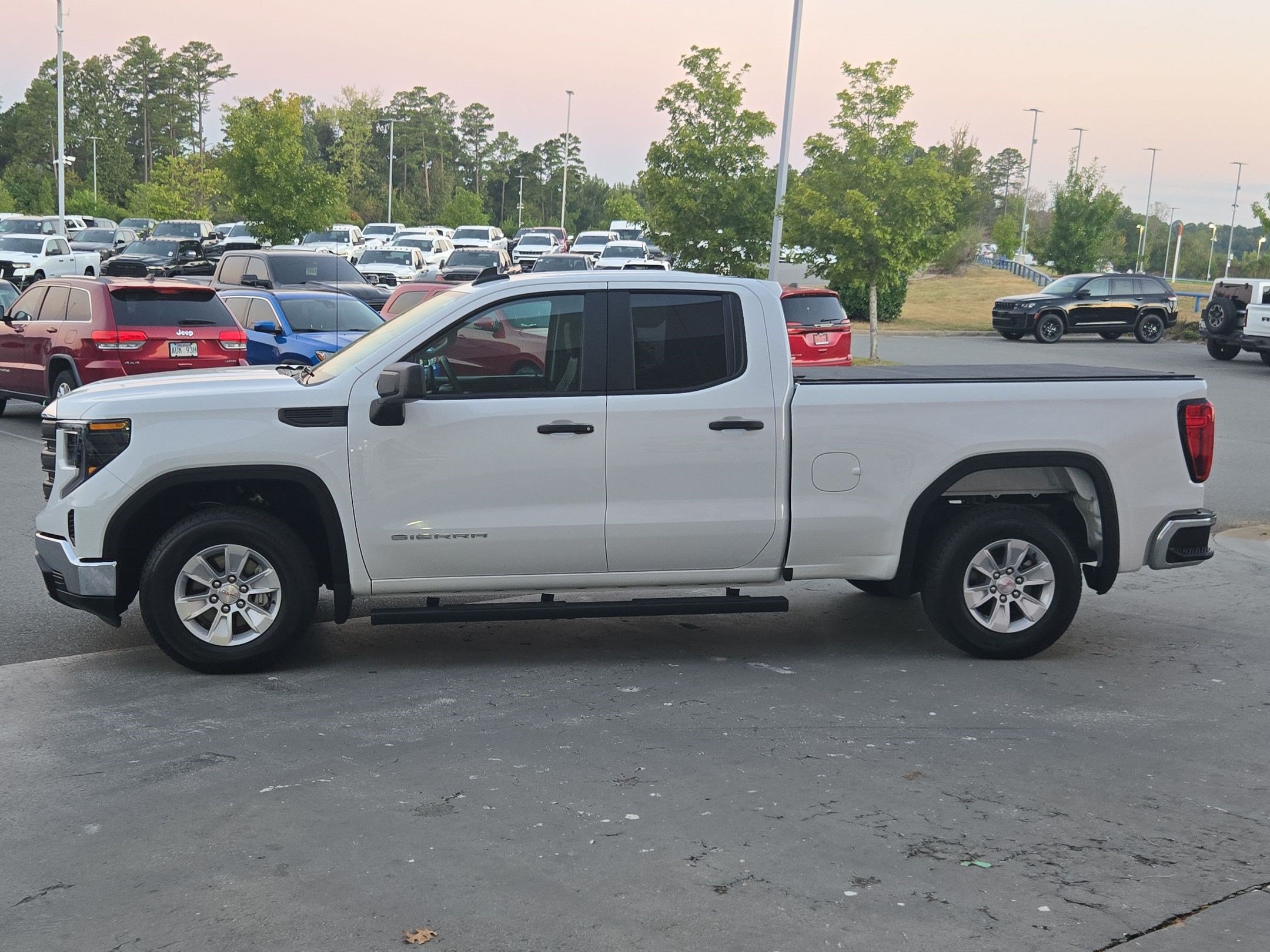 Used 2025 GMC Sierra 1500 Pro w/ Pro Value Package RWD image 4