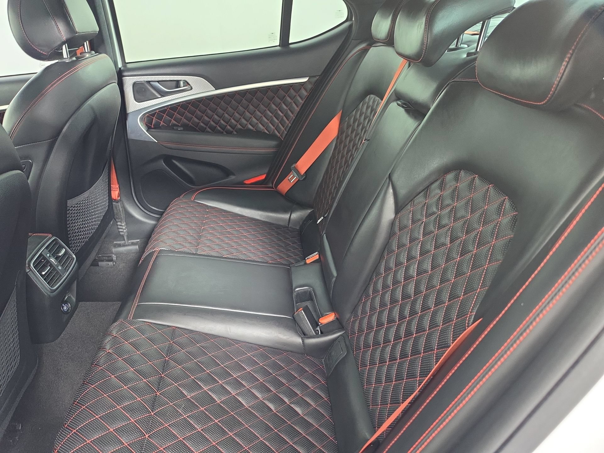Used 2022 Genesis G70 3.3T RWD image 37