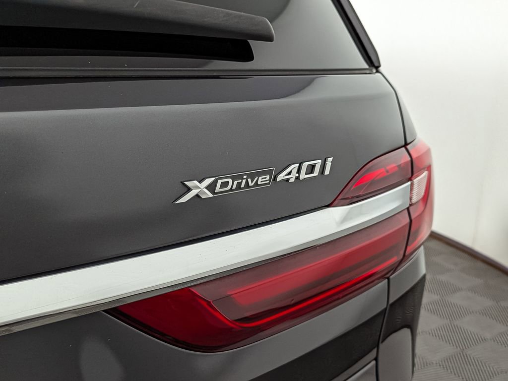 Used 2022 BMW X7 xDrive40i w/ Executive Package image 11