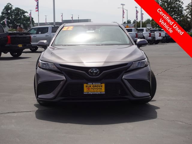 Used 2022 Toyota Camry SE w/ Convenience Package FWD image 3