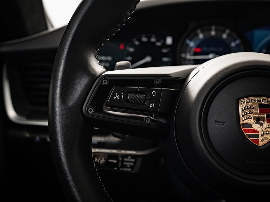 Used 2015 Porsche 911 Carrera image 34