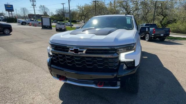 New 2026 Chevrolet Silverado 1500 ZR2 image 5