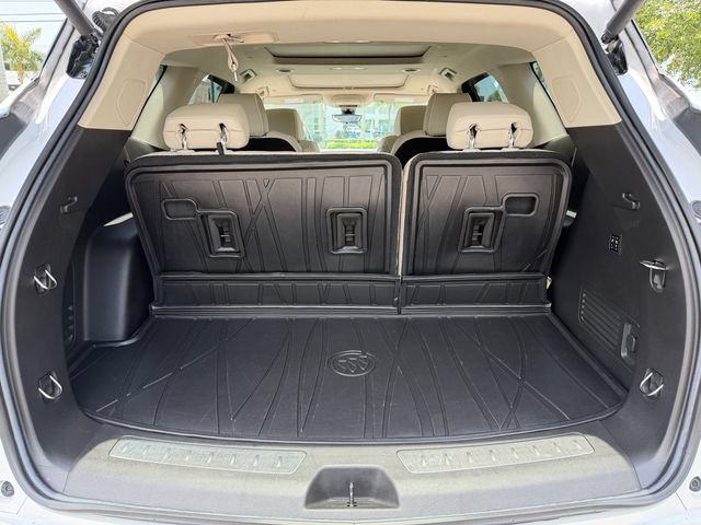 Used 2024 Buick Enclave Avenir w/ Avenir Technology Package AWD/4WD image 19