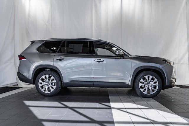 New 2026 Toyota Grand Highlander Limited image 3