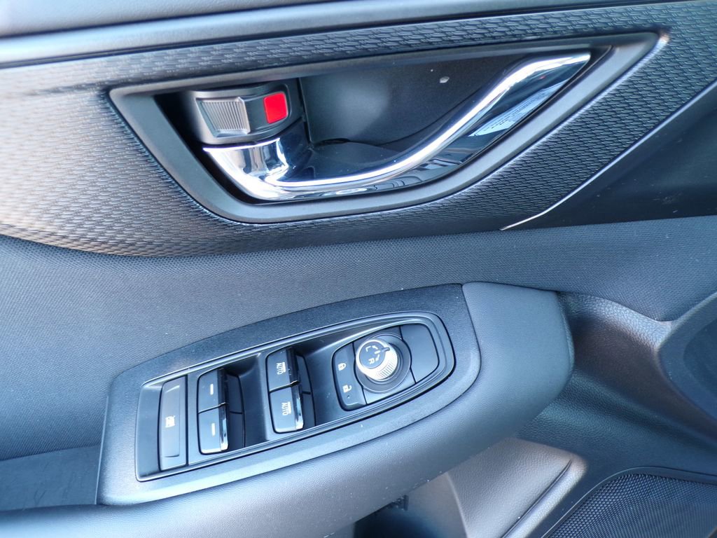 Used 2025 Subaru Legacy Premium image 14