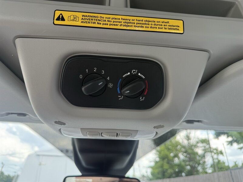 Used 2019 Ford Transit 350 XL RWD image 31