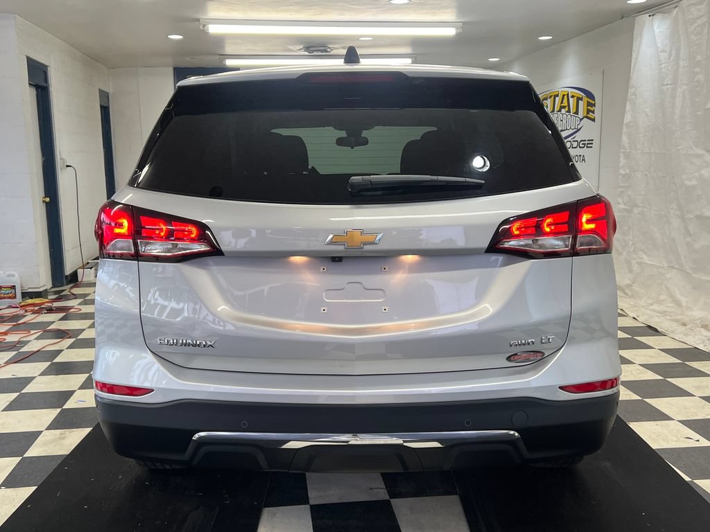 Used 2022 Chevrolet Equinox LT AWD/4WD image 9