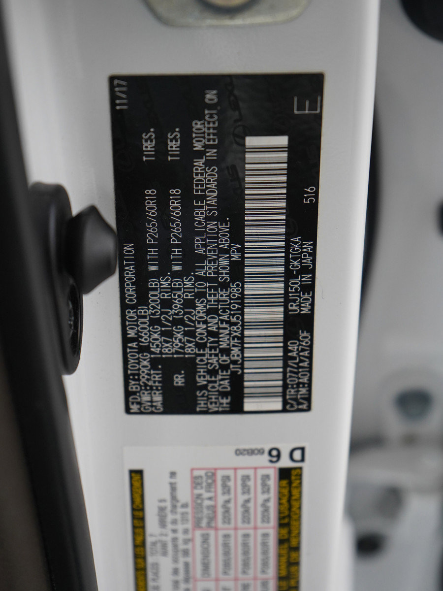 Used 2018 Lexus GX 460 Premium w/ Premium Package image 31